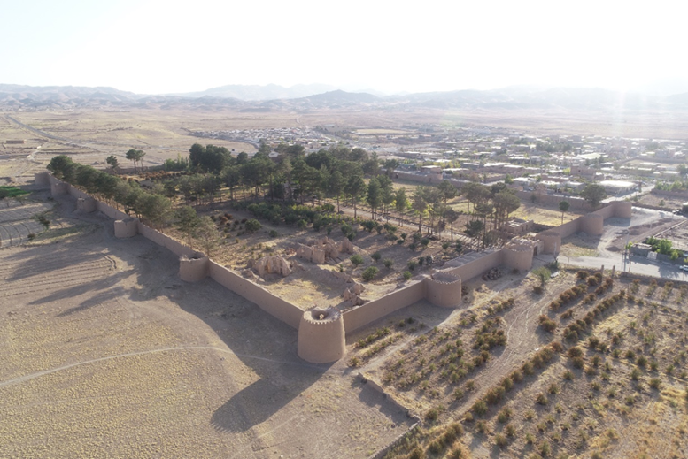 دید پرنده از باغ مود